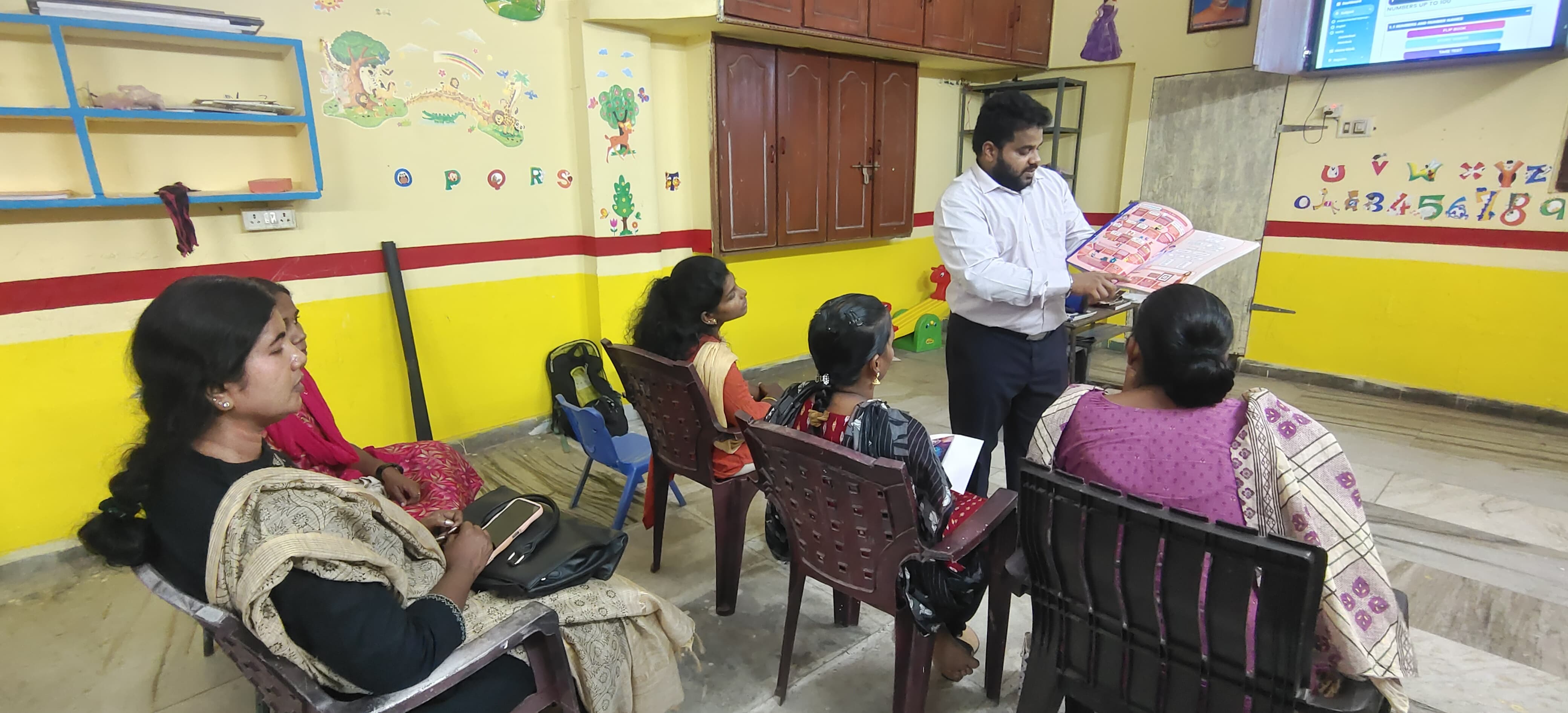 Creative Teaching Approaches at Rainbow School